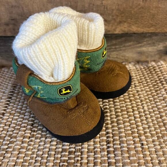 John Deere Slipper Boots Size‎ 0-6 Months - Picture 1 of 8